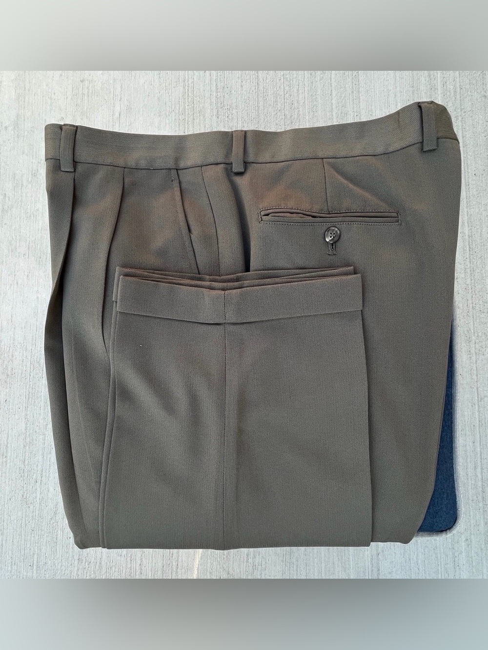 Men’s Axcess Pleated Dress Pants